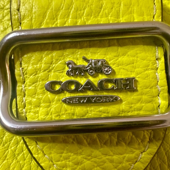 Coach Neon Green Mini Crossbody | Cancun Memories | Styled by Laura ❤️ - Picture 6 of 16